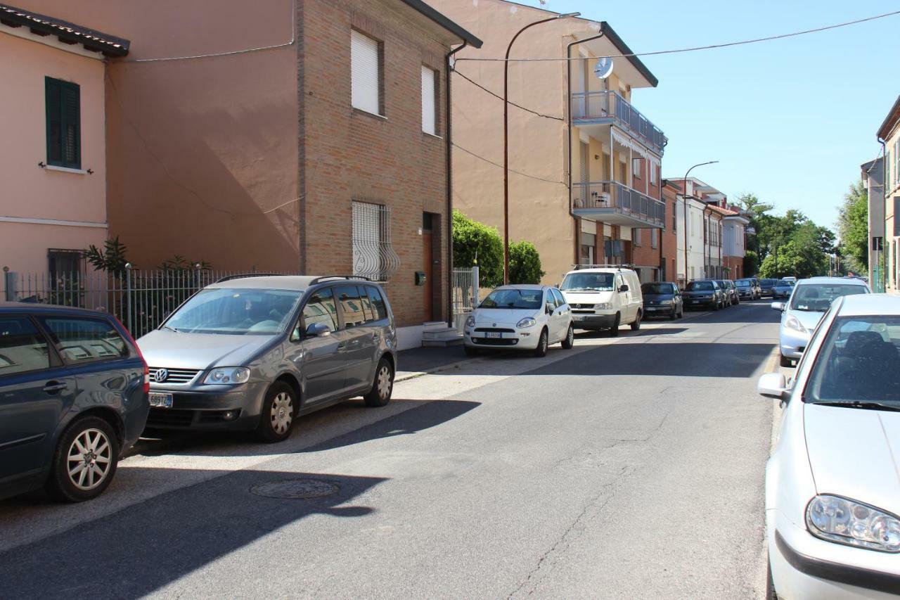 Accogliente Casa Indipendente Con Wi-Fi Gratuito, A Due Passi Dal Centro E Dalle Attrazioni Равенна Екстер'єр фото
